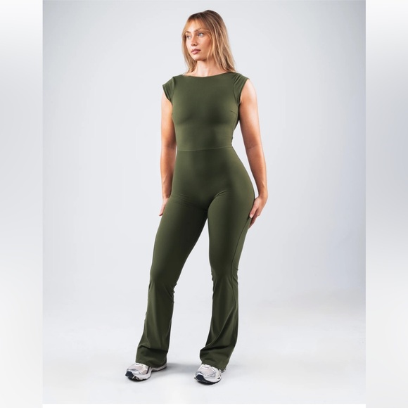 Alphalete Pants - Alphalete Green Jumpsuit Sleek Stretchy Design